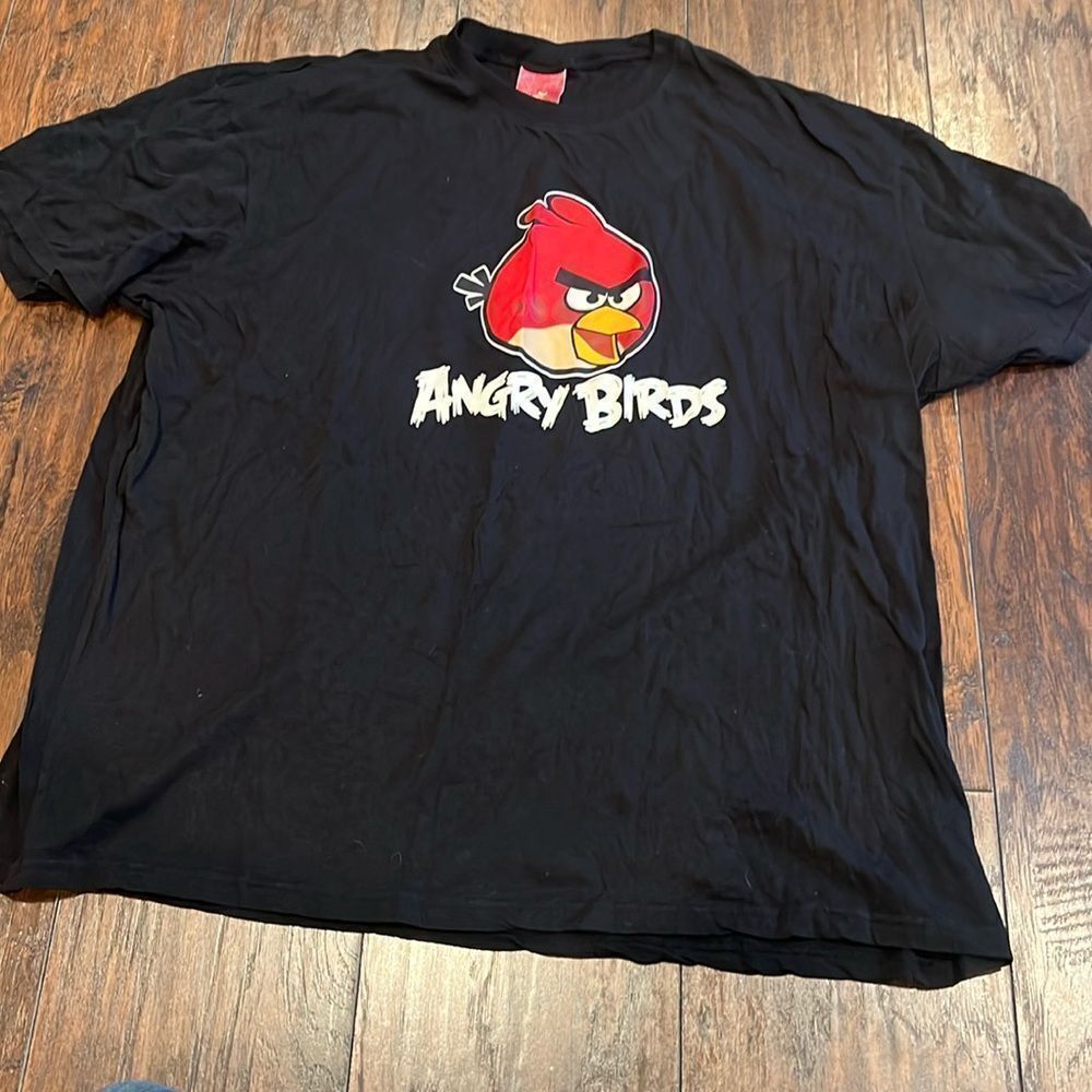 VINTAGE ANGRY BIRDS CLASSIC BLACK PRINTED CHARACTER ANIMATIONβTEE / PRELOVED XXL